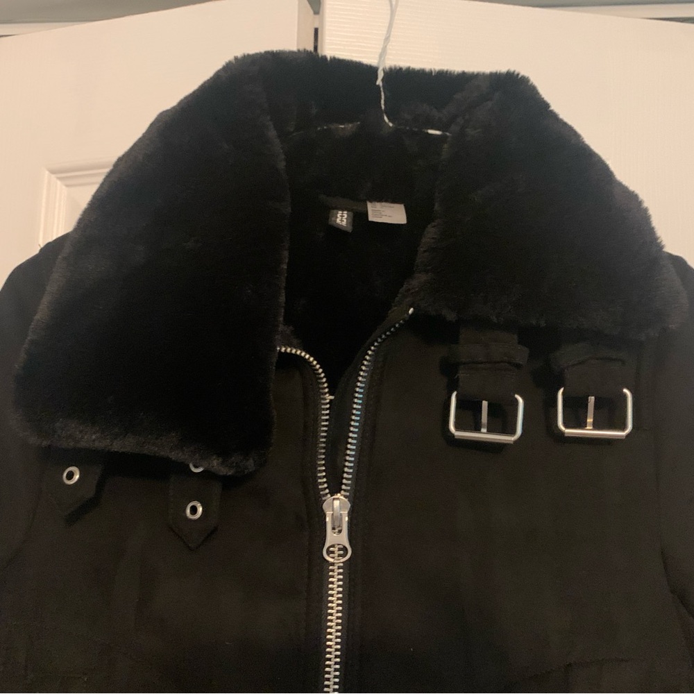 Womens Jacket - Picture 2 of 4